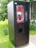 Prodejní automat opatřený ochranným krytem